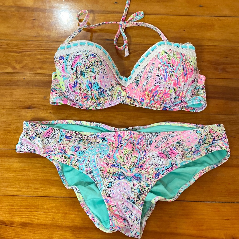 Shade & Shore swimsuit, size medium - Picture 1 of 6
